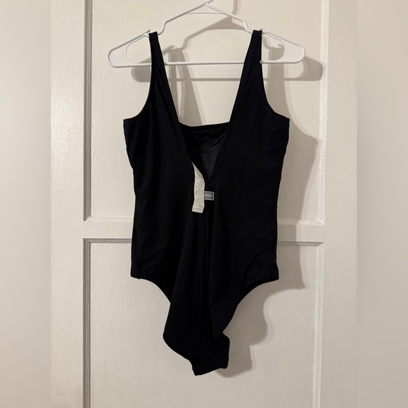 Fabletics Sunset Scoop One-Piece Swimsuit Large - Picture 6 of 8